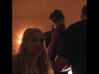 Look what i do to my favorite cameraman! in 90 minutes / miren lo que hago con mi cámara favorito! en 90 minutos