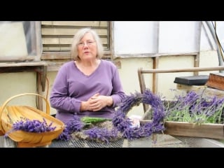 How to make a lavender wreath