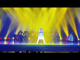 We really feel pleasure to perform with you @hrithikroshan sir, it’s really very good expe