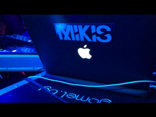 Mikis | red pub