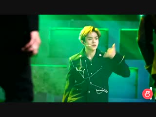 When during the rehearsal for his debut performance, he was diligently taking taeyong’s advice, applying it to his dance, and mo