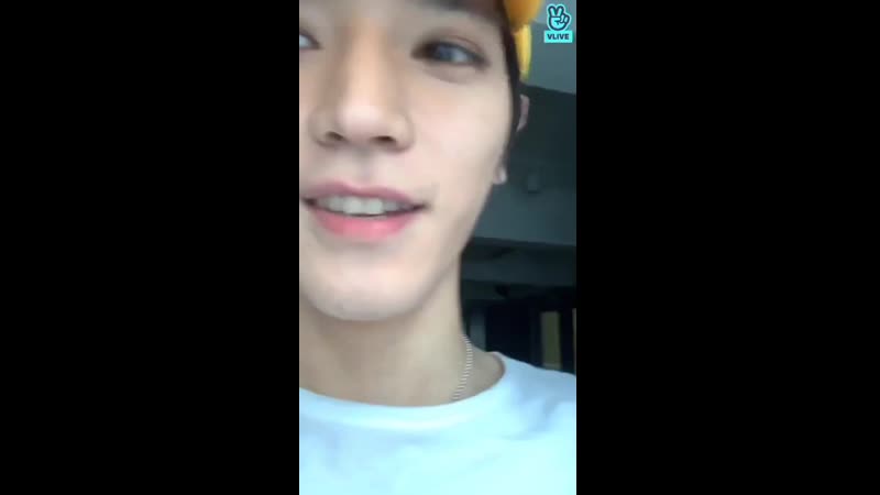 Ty interacting with wayv