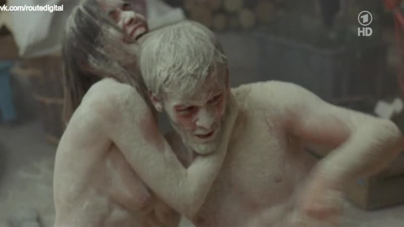 Élodie (elodie) bouchez, marina foïs (fois) nude happy few 1 (fr 2010) watch / элоди буше, марина фоис несколько счастливцев