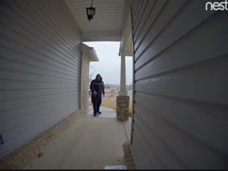 Good guy delivery man rethinks placement and hides package