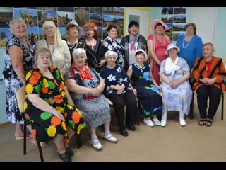 Дамы в шляпах