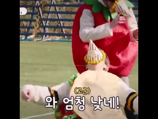 Anyways heres allen screaming in tiny for a serotonin boost !