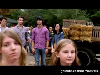 'camp rock 2' extended dvd bonus feature meet chloe & mdot