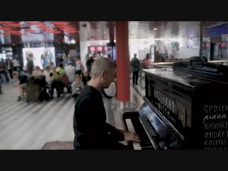 Olafur arnalds saman (public piano in prague)