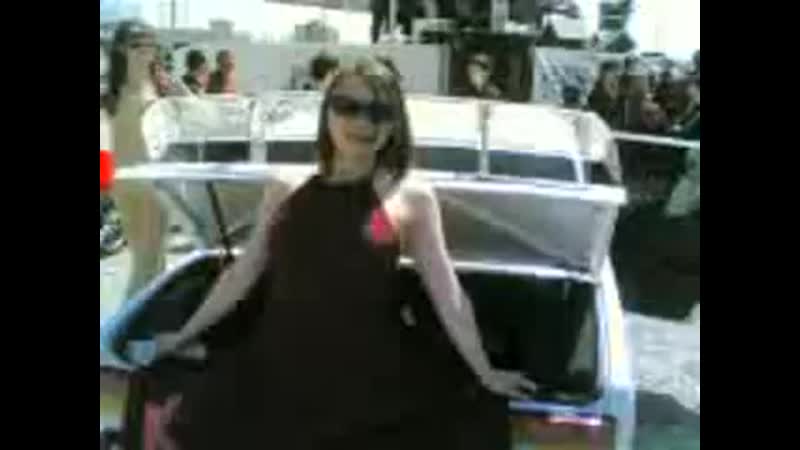 Мою машинку моют тряпочкой протирают!!