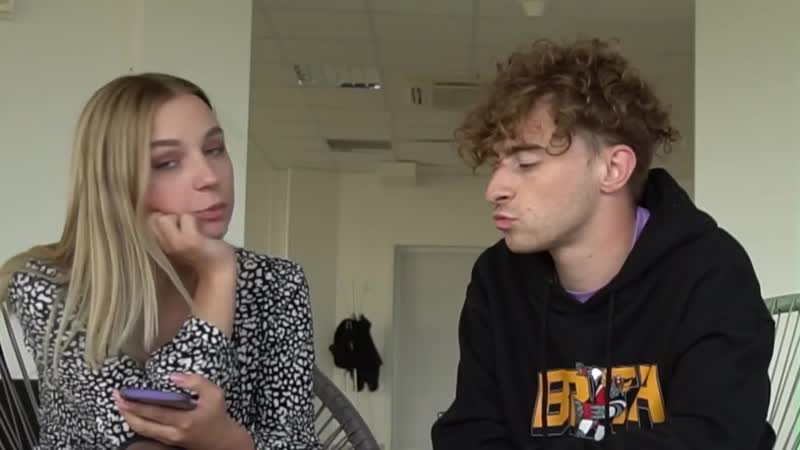 [яяна] что в телефоне у егорика ?