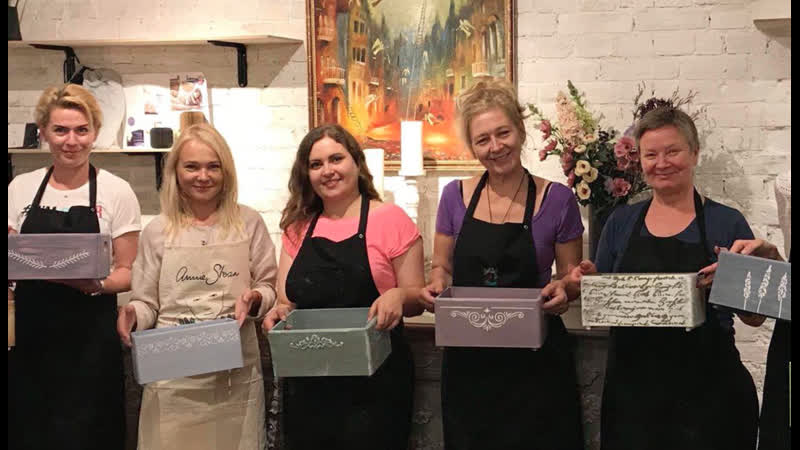 Анна и божена за женскую дружбу