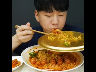 #mukbang #eating #eatingshow #mukbangvideo #samyang #asmr #eat #food #asian #asianfood #noodles #seafood #porkbelly #beef #kimc