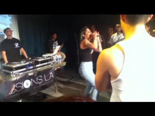 Reverie rolling, indo blowin' (live organization by sipa)