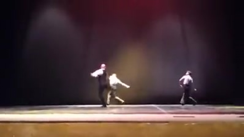 Балет "ленин и бревно", такими темпами скоро балет священников с монашками увидим