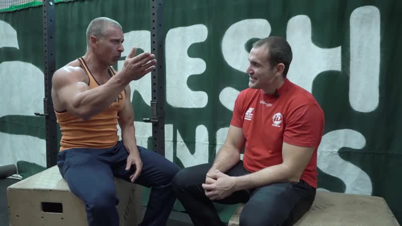 Качаем мышцы гирями