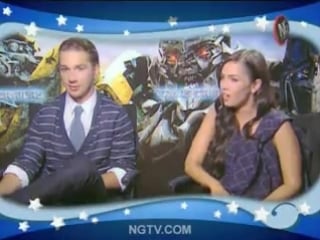 Megan fox w carrie keagan on transformers