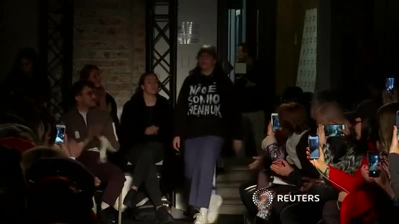 Valeria v alexandra moura runway show fw 19/20 milano 2