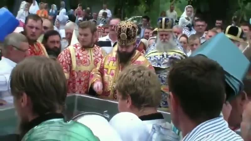 Блть, какой же это еаный средневековый пздец, мать его!