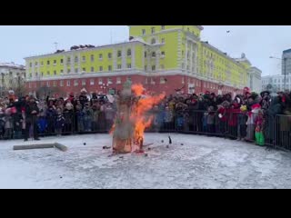 Норильск проводил масленицу!