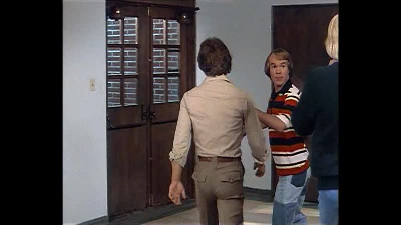 Молодые в школе / massacre at central high (1976)