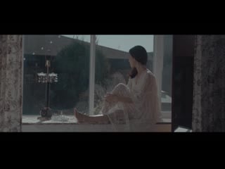 (런던) – parallel lines (평행선)