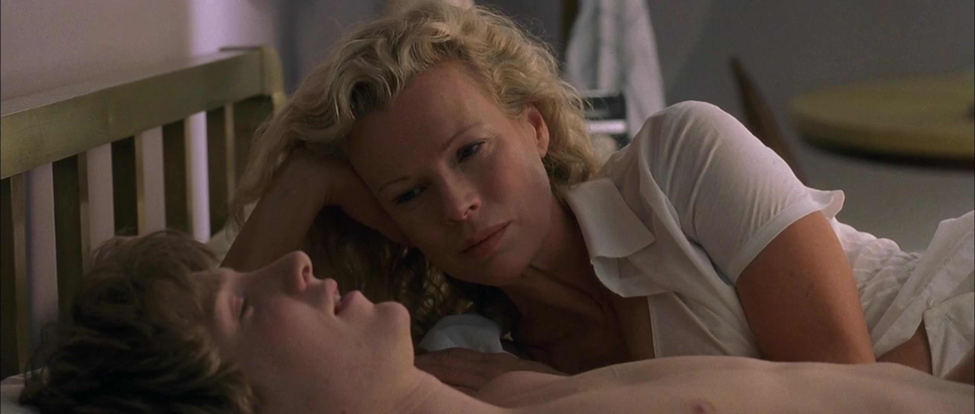 Ким бейсингер / kim basinger дверь в полу the door in the floor, (2004)  720p watch online