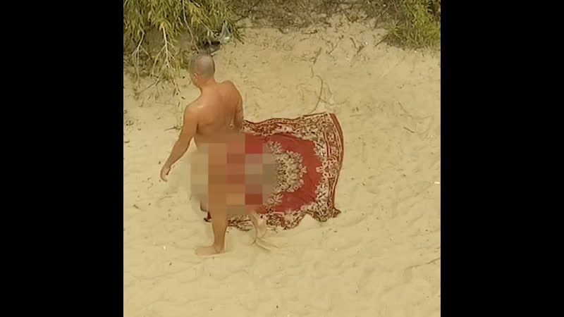 В нижнем новгороде нудисты загорают возле спортивной школы и монастыря