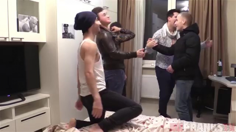 Гей капкан пранк! epic gays trap prank!!