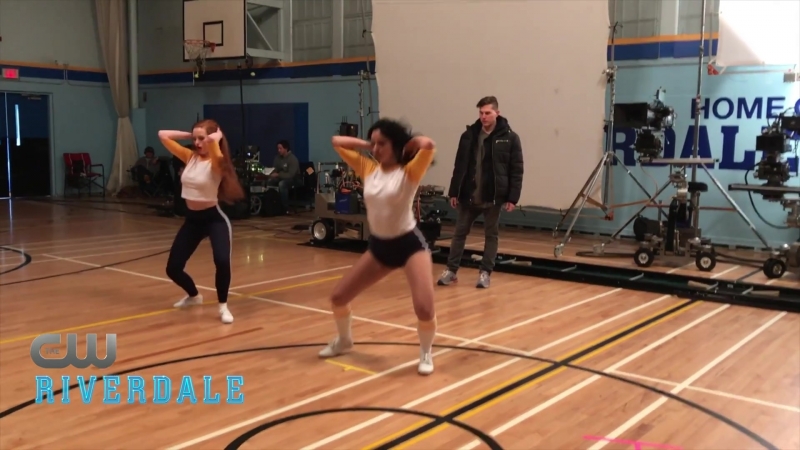 Как снимался танец шерил и вероники репетиция танца в riverdale / ривердэйл / ривердейл