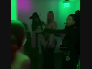 Bhad bhabie кинула в iggy azalea бокал [новая школа]