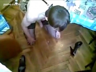 Зашла на минуту к соседу