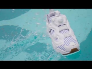 Insta pump fury плавают в бассейне