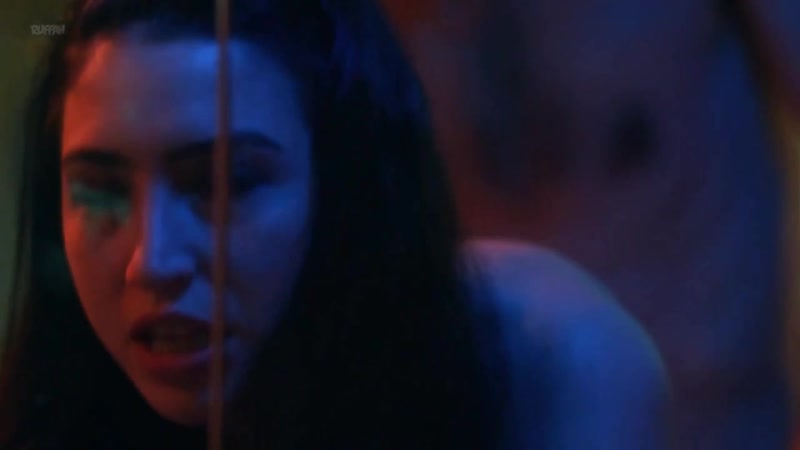 София гала alanis (2017)