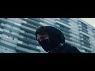 Alan walker, sabrina carpenter & farruko on my way