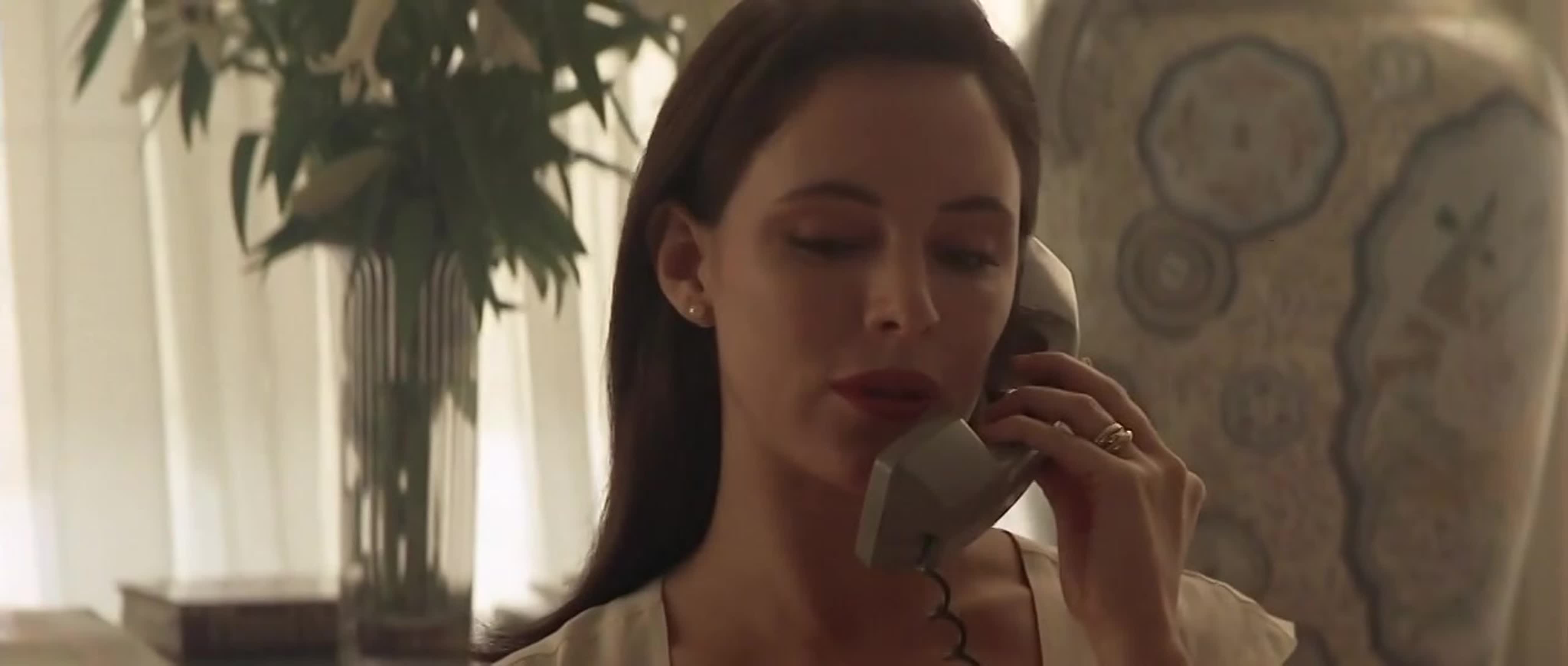 Жалаңаш актриса Анна Снаткина