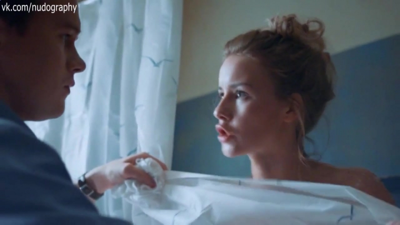 Ирина старшенбаум голая в сериале "крыша мира" (2016)