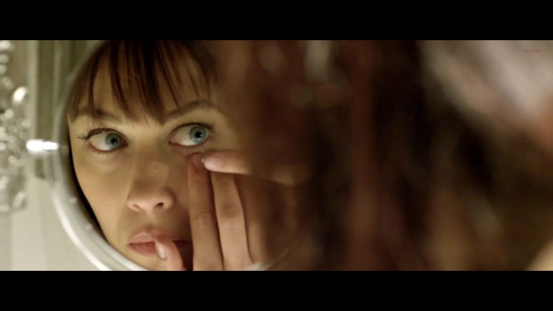 Olga kurylenko momentum (2015)