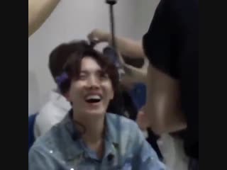 Cameraman zooming in to hoseoks bright smile is a whole ass mood