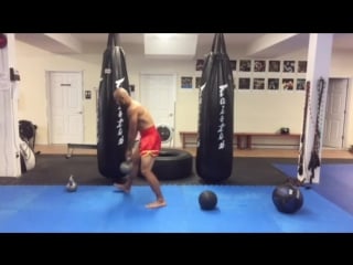 Croms corner pressure cooker muay thai conditioning work out part a
