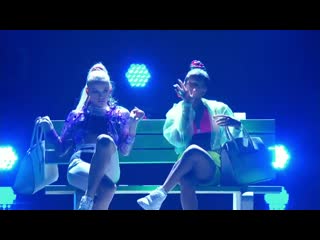 Mariah russell and sophie pittman perform to "sally walker" season 16 ep 14