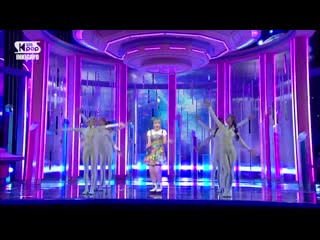 Lee suhyun alien @ inkigayo 201018