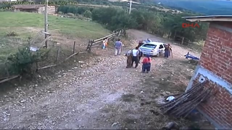 Драка между двух семей, с участием трактора!