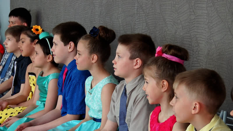 Сотрудники полиции навестили воспитанников молодые социального центра в харцызске