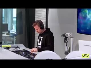 #asot1002 • hour 2 highlights ▶ 📋 tracklist 01/ capa feat diana miro the light zerothree 02/ sound quelle shake statement!