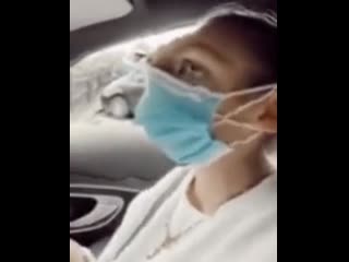 Деа доходилась в маске и скукожилась