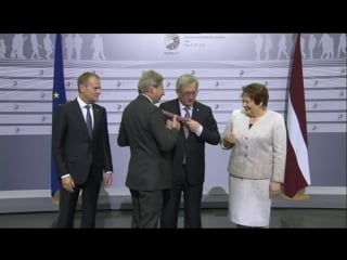 Jean claude juncker drunk and bitch slaps leaders