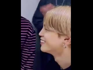 It’s the soft smile at the start n the heart eyes for me???????