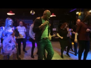 Now! salsa cocktail & vives @liberty