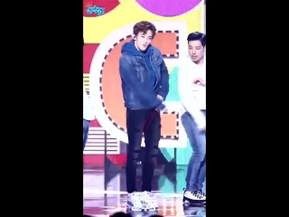 What are yall doin not stanning mark lee