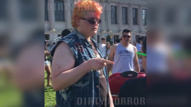 Жирную феминистку перепутали с мужиком